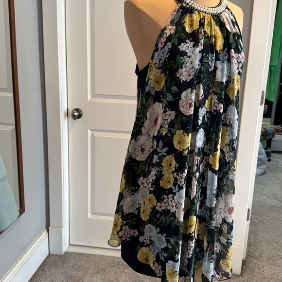 Kimcine Curve Floral Halter Dress with Beaded Neckline - Picture 6 of 13